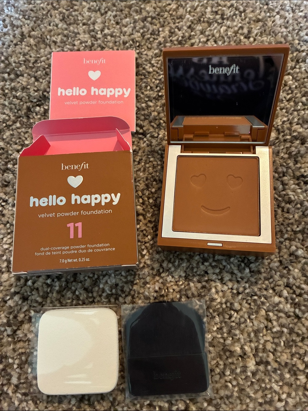Benefit Hello Happy Velvet Powder Foundation 11